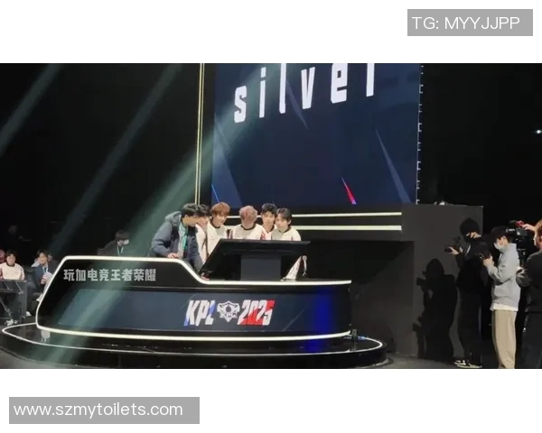 赛后复盘：V5与JDG对决中的节奏掌控与战术分析