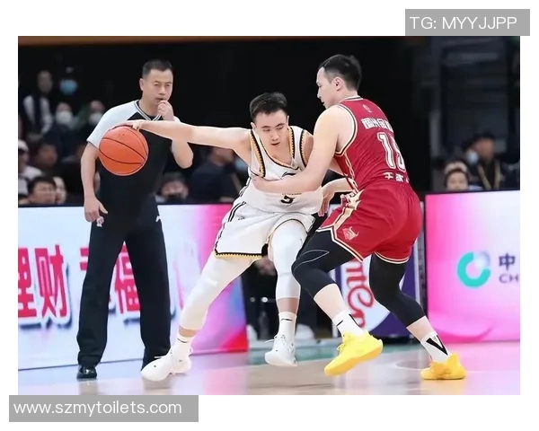 北京主场迎战辽宁季后赛第三场争夺激烈双方全力以赴争夺胜利荣耀 北京主场迎战辽宁季后赛第三场争夺激烈双方全力以赴争夺胜利荣耀