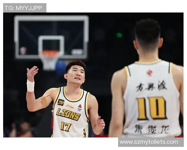 新疆男篮对阵四川队的精彩较量即将上演，谁将赢得这场激烈的篮球对决