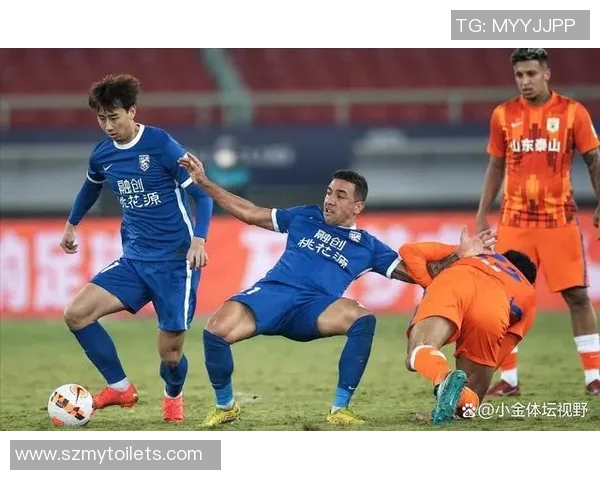 重庆篮球队在选拔赛中以62分稳居积分榜首位展现强劲实力